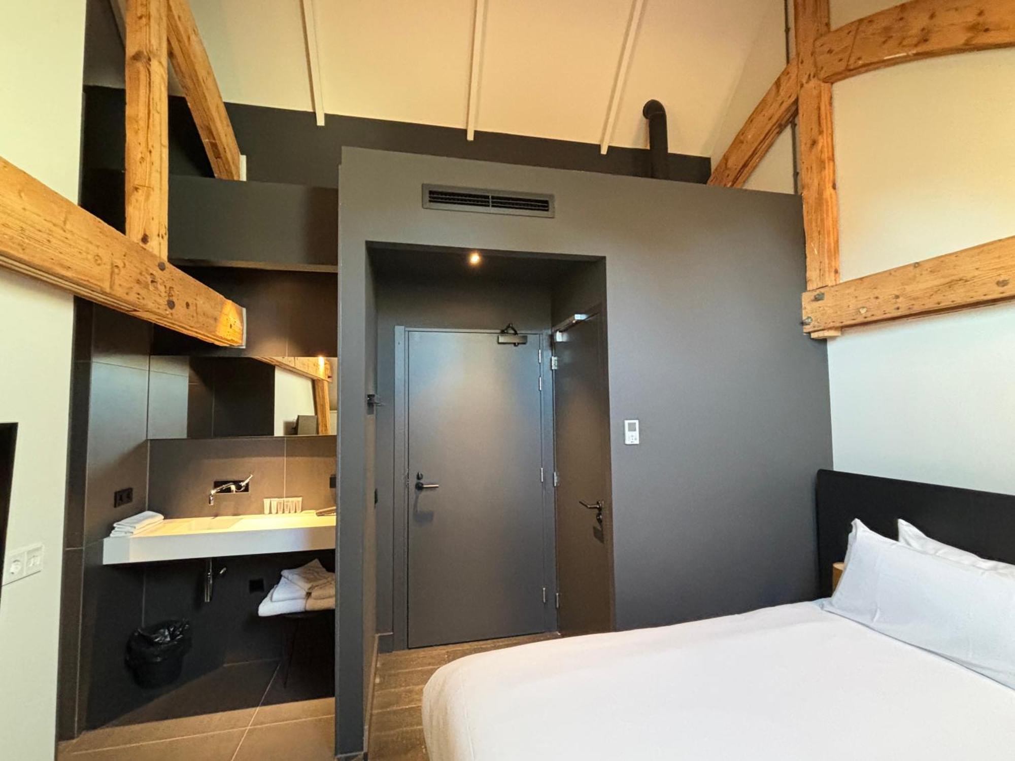 Kazerne Hotel - Member Of Design Hotels Eindhoven Exterior photo