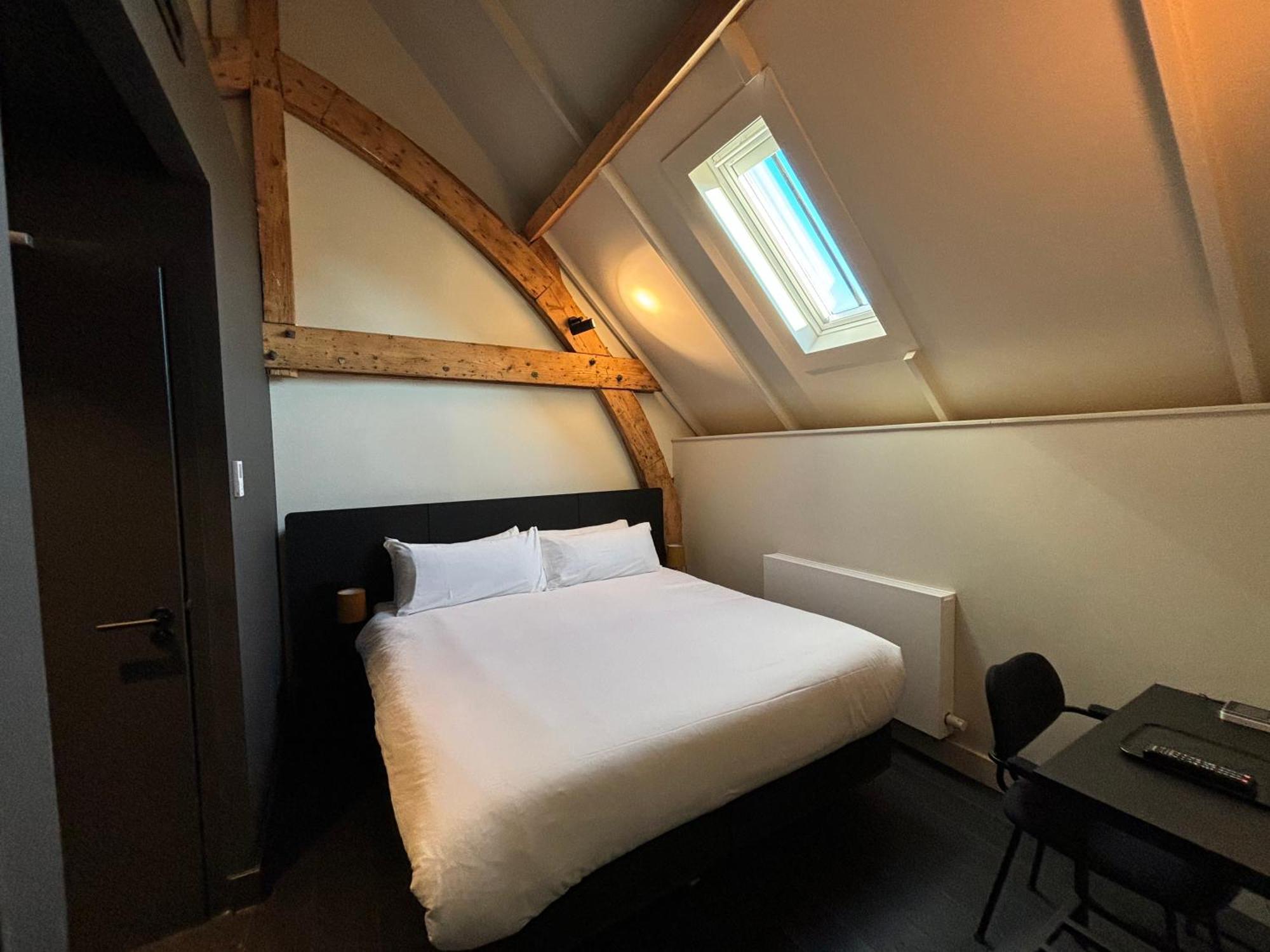 Kazerne Hotel - Member Of Design Hotels Eindhoven Room photo