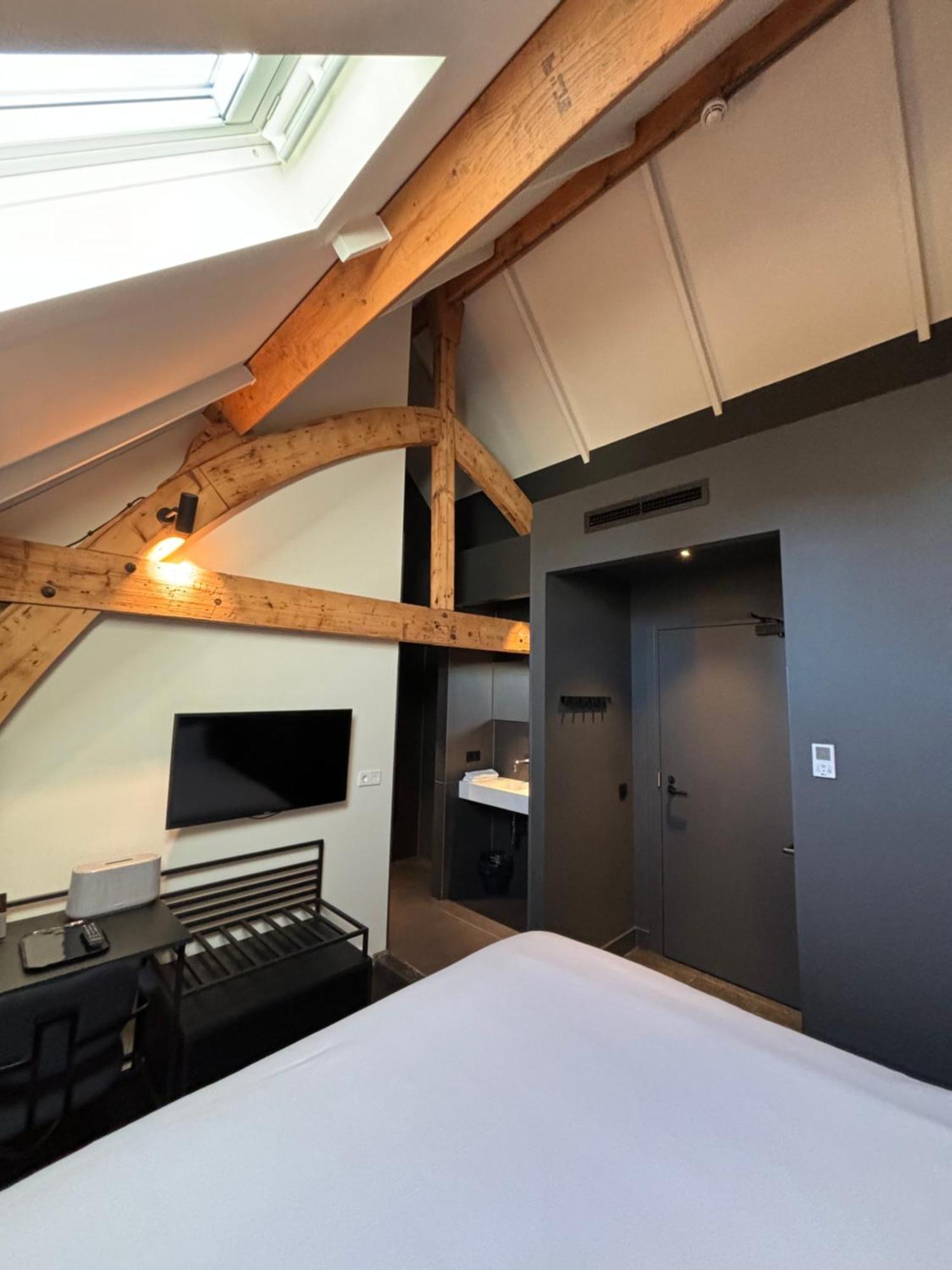 Kazerne Hotel - Member Of Design Hotels Eindhoven Room photo